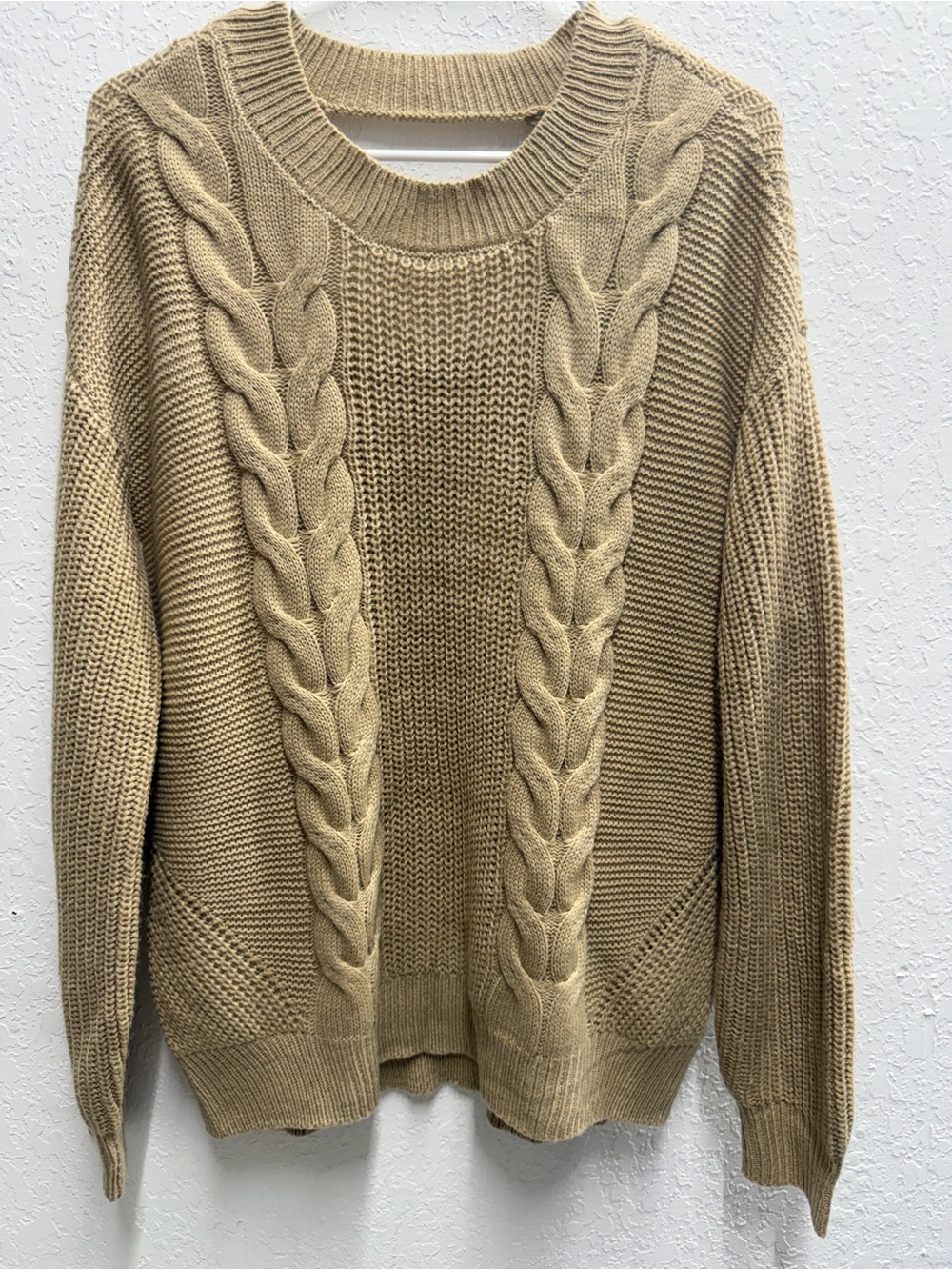NWT Almost Famous Tan Cable Knit Crewneck Sweater large elevated basic fisherman